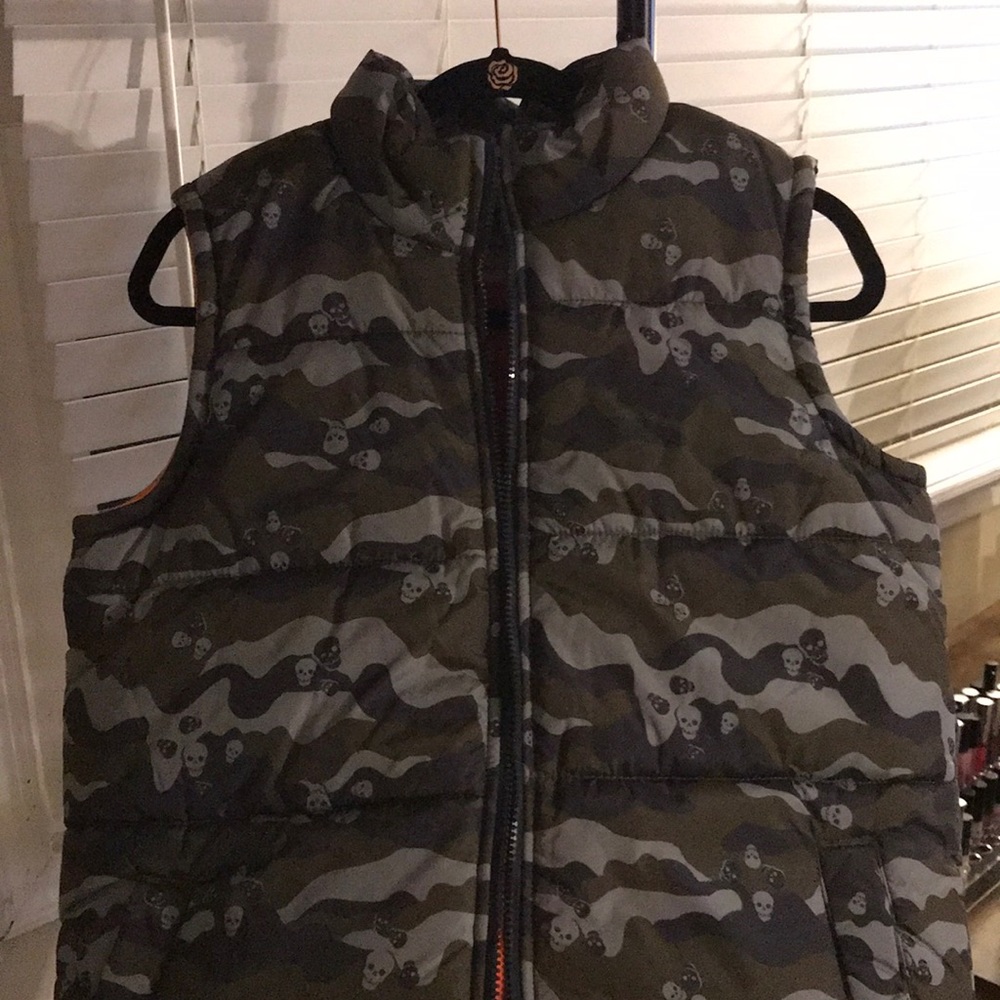 Olive/ grayish vest (boys)